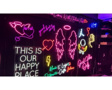 Neon Maroc by OPLADESIGN