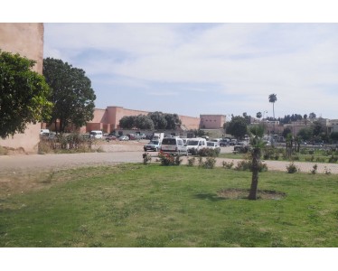 Terrain à vendre de 26866 m² en plein centre ville Meknès