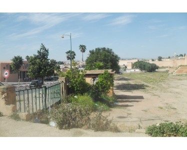 Terrain à vendre de 26866 m² en plein centre ville Meknès